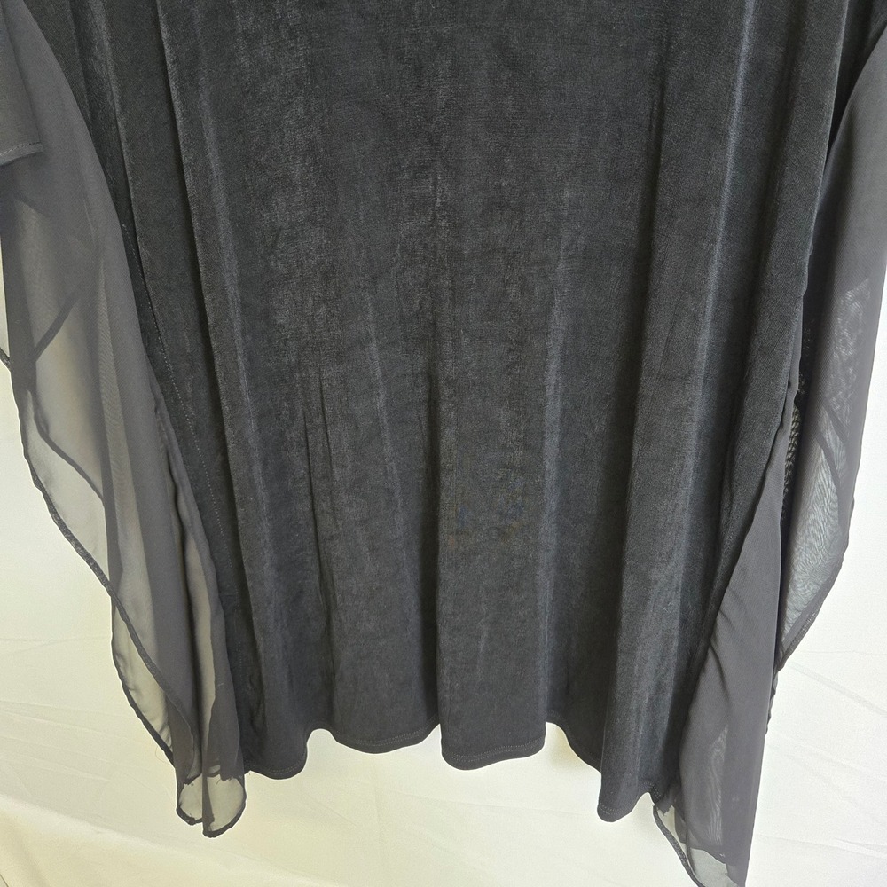 Travelers By Chico's Classic Hardware Lace Up V- Neck Top, Black, Size 1, Medium - Picture 11 of 13